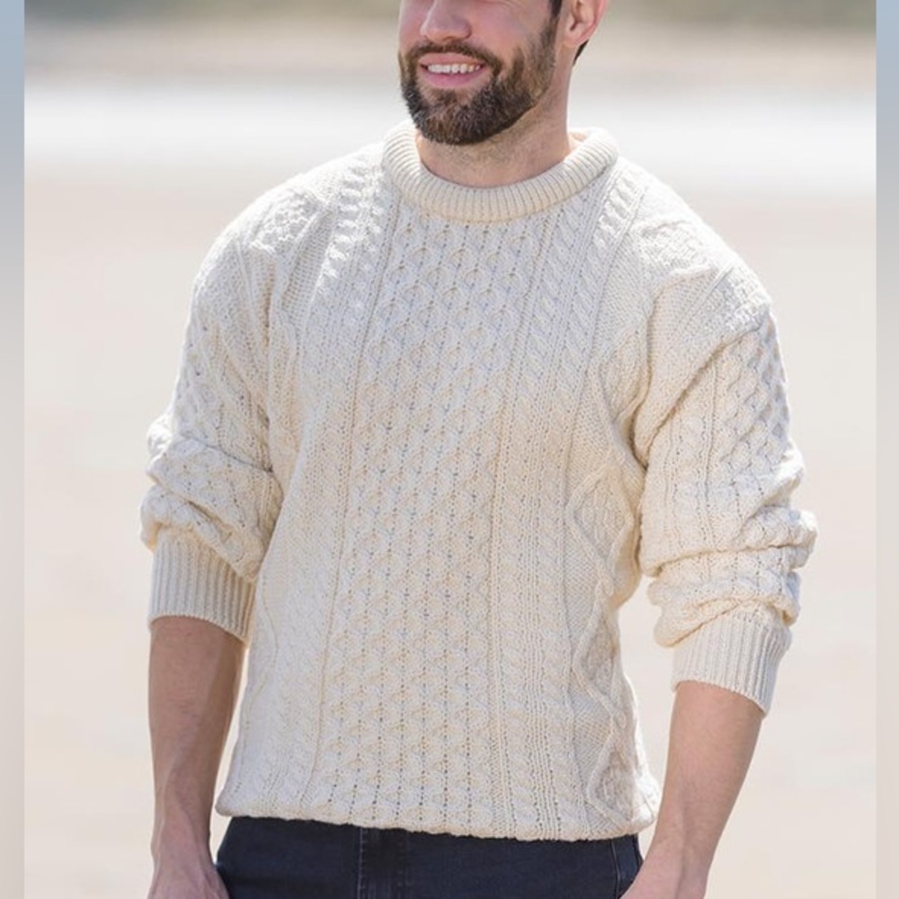 Aran Sweater Market Men’s White Lightweight - Picture 2 of 10